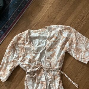 Billabong short sleeve beach coverup